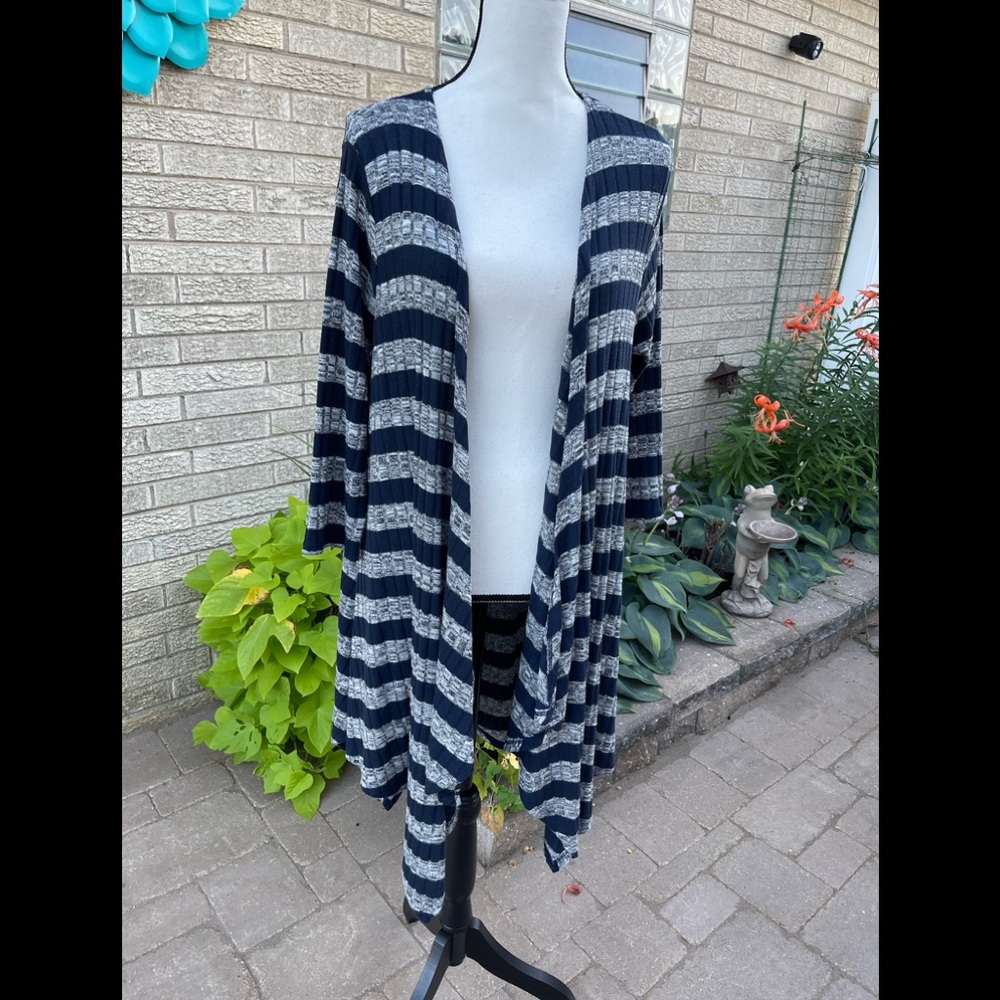 Relativity long striped cardigan size L